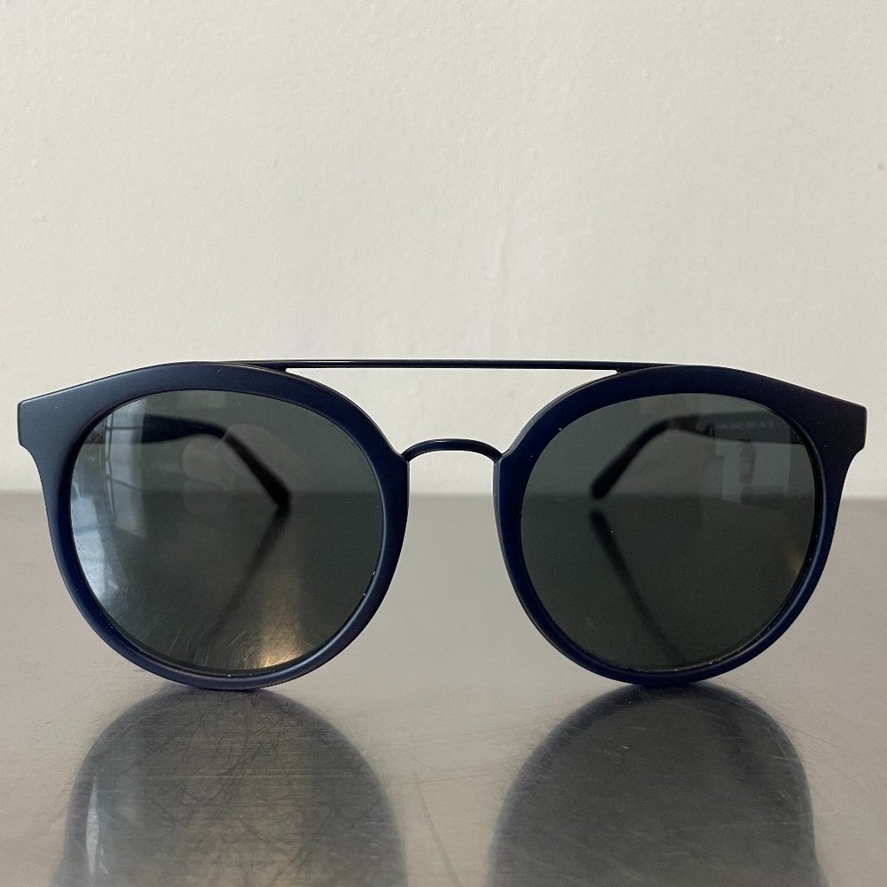 Burberry 4245 Sunglasses : Matte Navy Blue : Pre-Owned